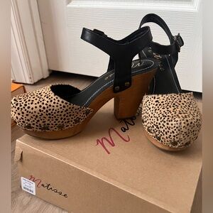 Matisse Black and Tan Spotted Mules